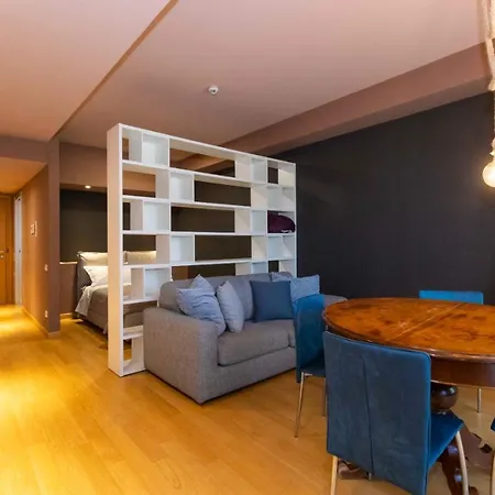 Originals - Parcheggio Gratis In Struttura E Colazione Inclusa Apartament